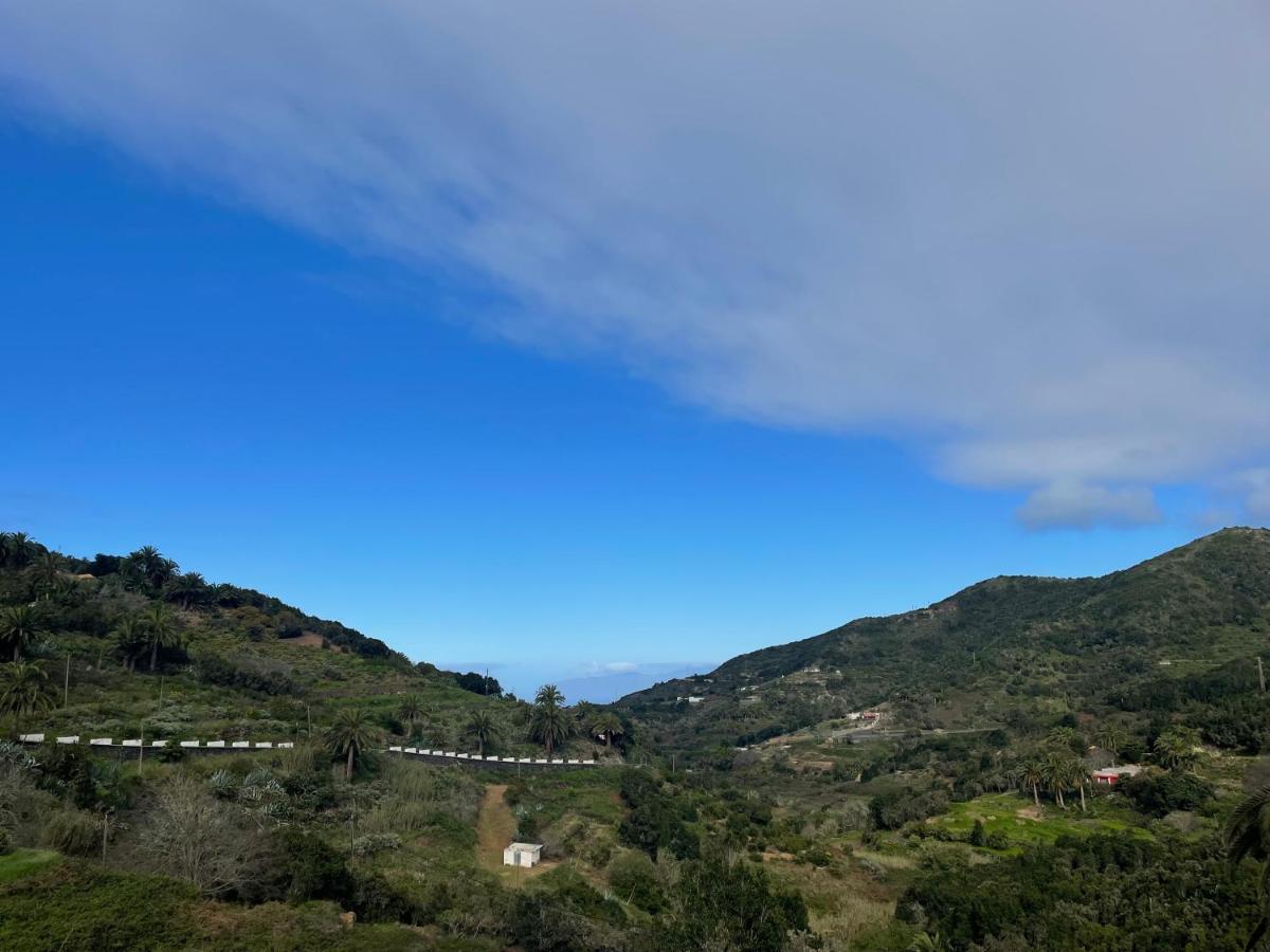Holiday House Cruz De Tierno Agulo エクステリア 写真